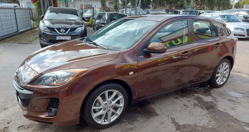 Mazda 3 cena 28900 przebieg: 110898, rok produkcji 2011 z Poznań małe 781